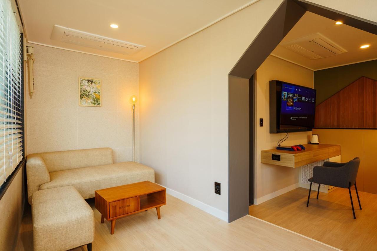 Hotel Pico Tongyeong Exterior photo
