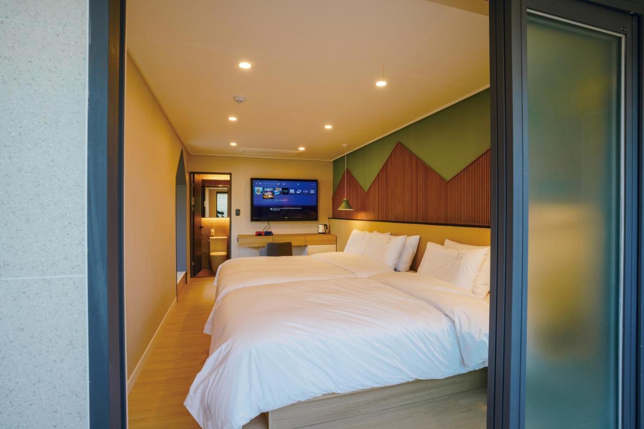 Hotel Pico Tongyeong Exterior photo