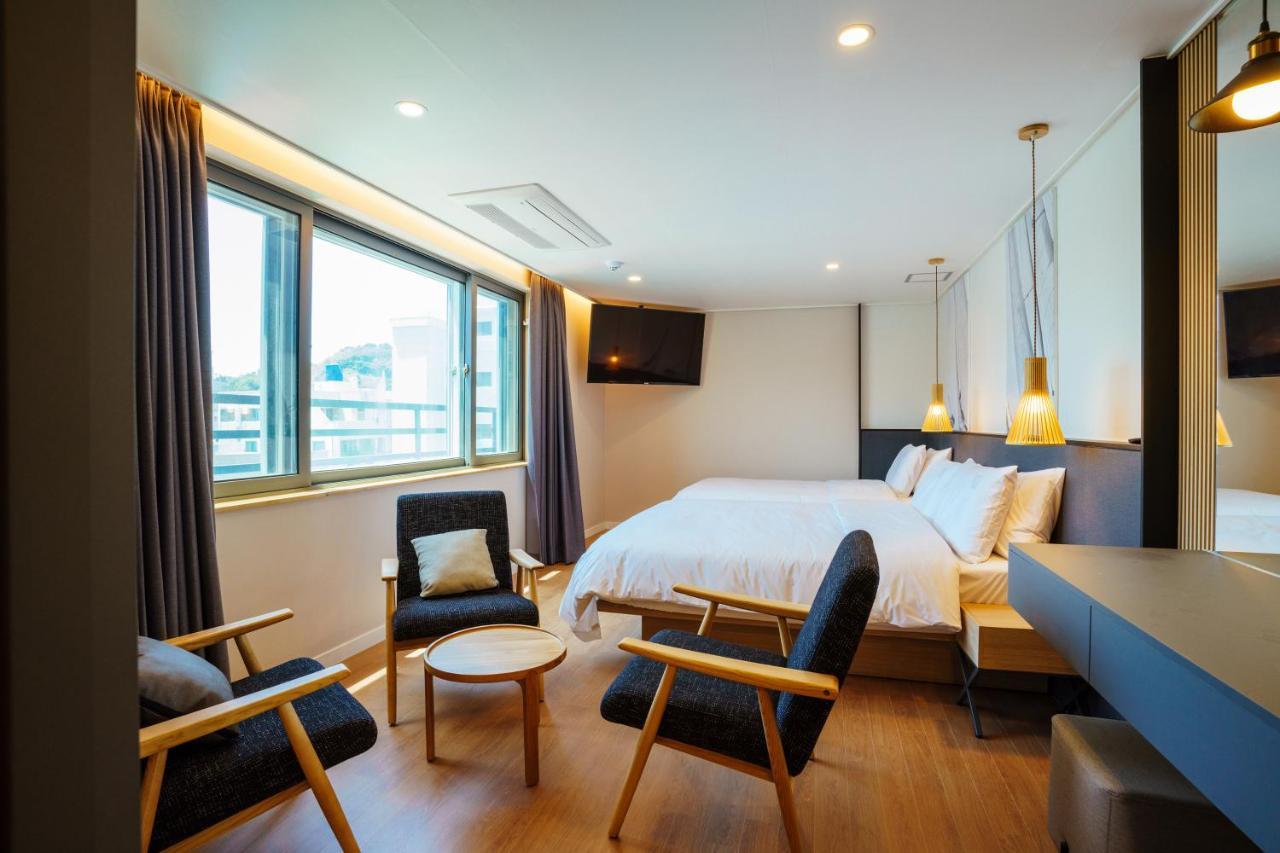 Hotel Pico Tongyeong Exterior photo